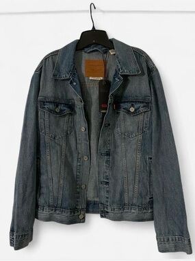 Levi’s Premium Trucker Jacket Men’s Medium